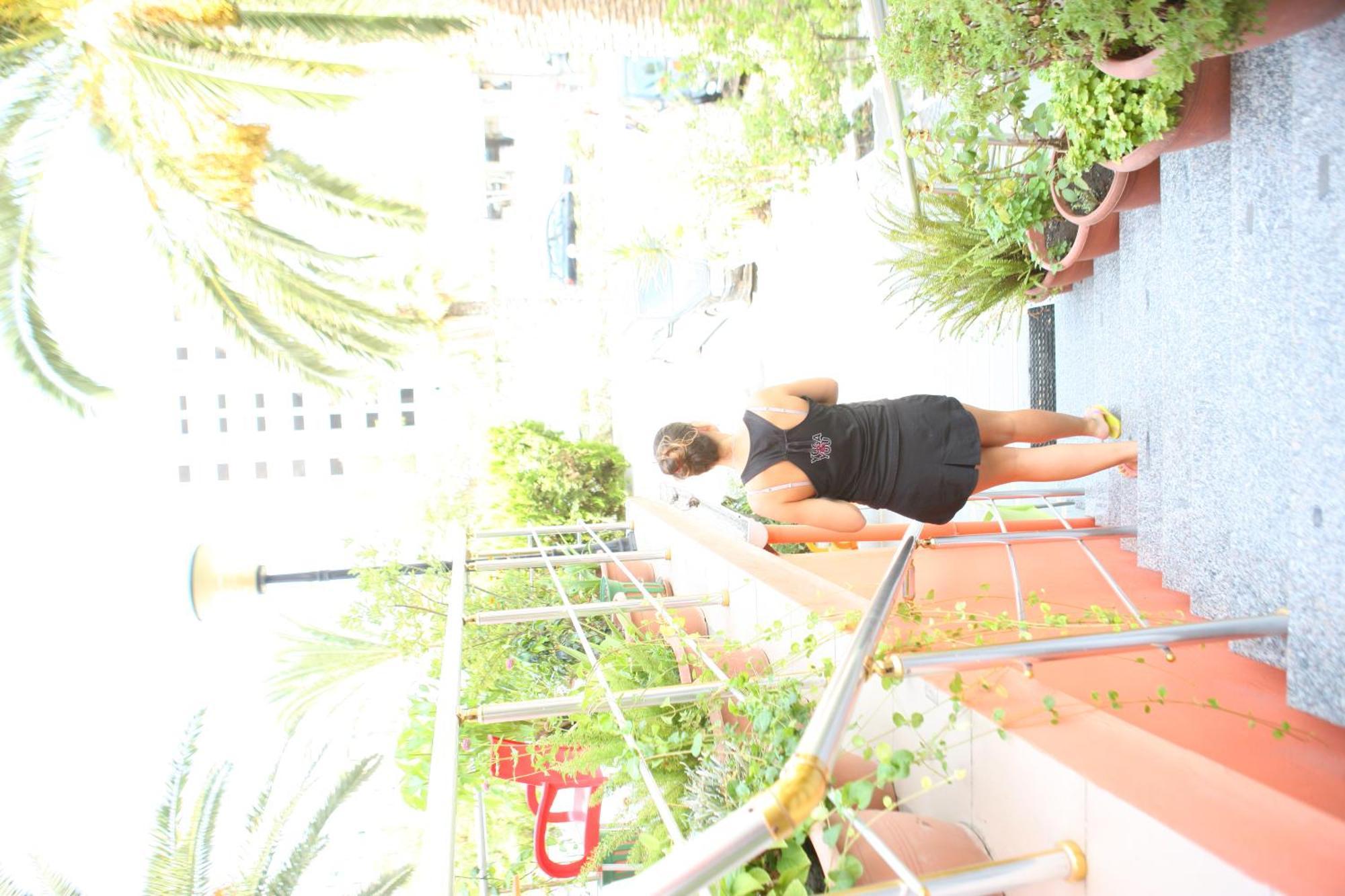 Hotel Alpine Vlore Bagian luar foto