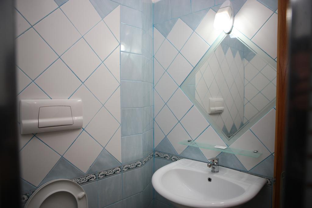 Hotel Alpine Vlore Ruang foto